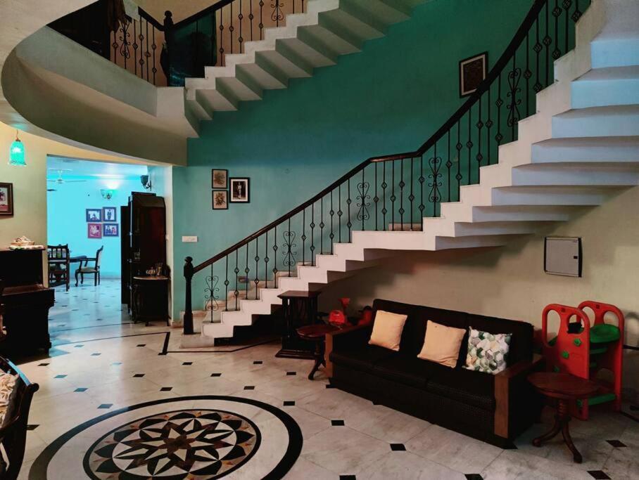 Basti House - Boutique Homestay Lucknow Bagian luar foto